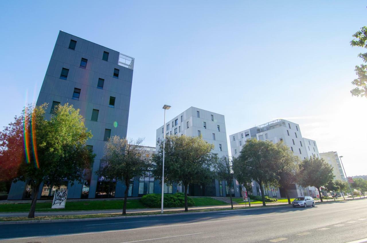 Split Apartment Sinisa Exterior foto